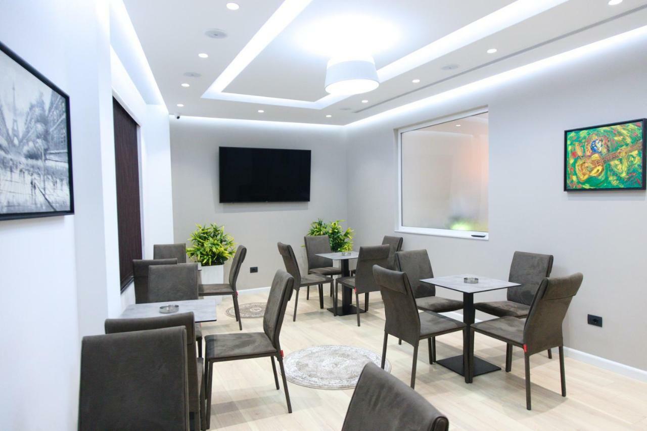 Emerald Boutique Hotel Tirana Extérieur photo