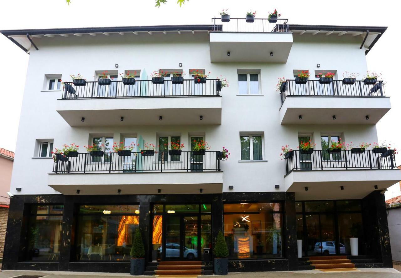 Emerald Boutique Hotel Tirana Extérieur photo
