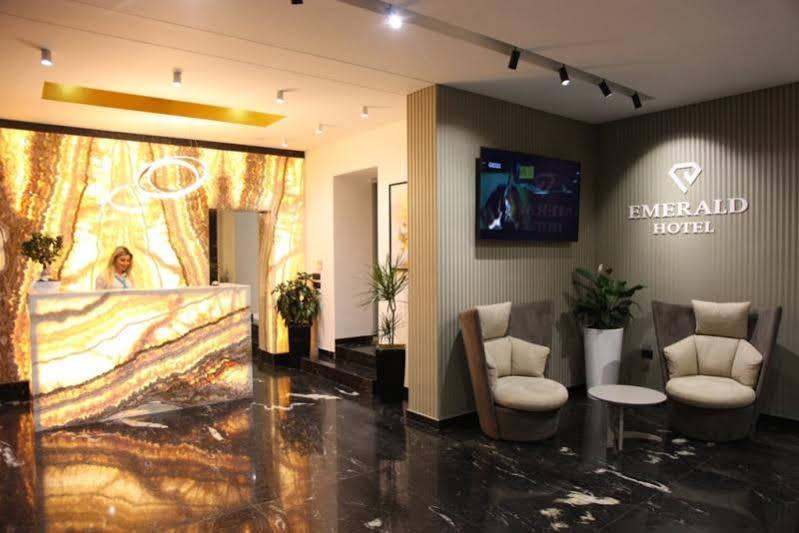 Emerald Boutique Hotel Tirana Extérieur photo